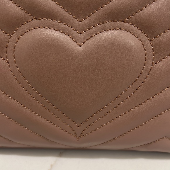 Gucci GG Marmont Small Shoulder Bag in Dusty Pink Leather 100% Authentic - Picture 5 of 14